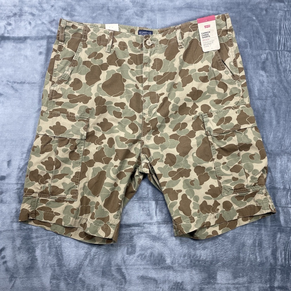 Levis Carrier Cargo Shorts Mens Size 34 Brown Camo Print 100% Cotton NWT